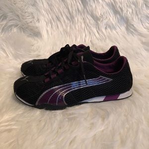 Women’s Puma sneakers